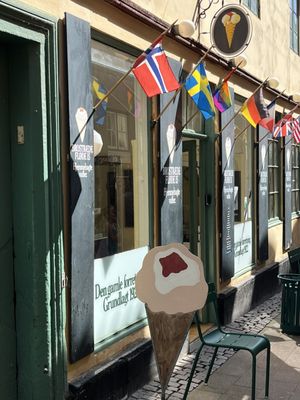 Brostræde ice cream by null