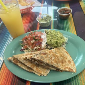 Dia de Pesca - Meat Quesadilla (carne asada) and pineapple mango fresca - Mexican Near Me - San Jose, California Dia de Pesca - Meat Quesadilla (carne asada) and pineapple mango fresca - Mexican Near Me - San Jose, California