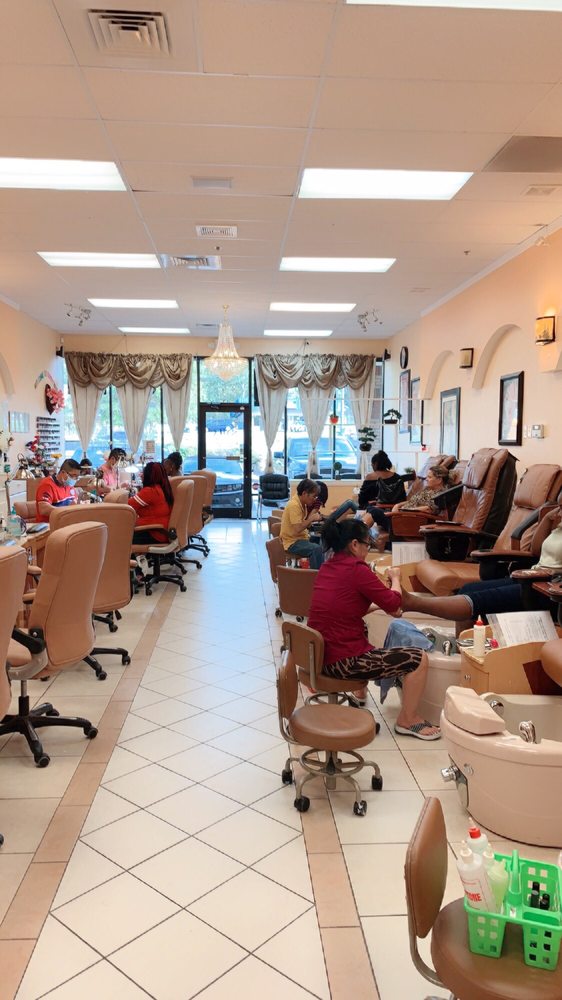 HAPPY NAILS 88 Photos Nail Salons 3023 Wade Hampton Blvd, Taylors