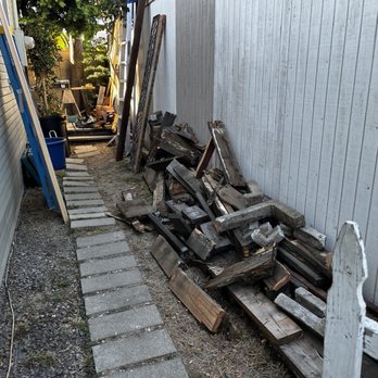 Cheap Hauling - Pile of wood and concrete from a deck - Junk Removal & Hauling Near Me - Long Beach, California Cheap Hauling - Pile of wood and concrete from a deck - Junk Removal & Hauling Near Me - Long Beach, California