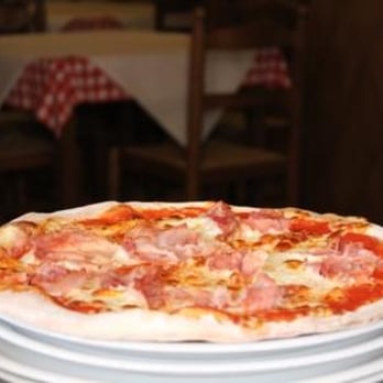 La Trattoria - Italian Near Me - Almería, Alabama La Trattoria - Italian Near Me - Almería, Alabama