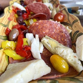 Milo's Cellar - The "Chianti" a meat and cheese selection - Wine Bars Near Me - Boulder City, Nevada Milo's Cellar - The "Chianti" a meat and cheese selection - Wine Bars Near Me - Boulder City, Nevada