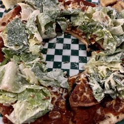 Frank & Gino's Grill & Pasta House - Pizzasalad lunch special