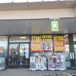 JOANN Fabric and Crafts - So sad to see them closing, but great deals!