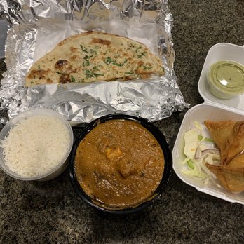 The Monk's- Heights - Paneer Tikka Masala, Veggie Samosa, Garlic Naan Bread - Indian Near Me - Houston, Texas
