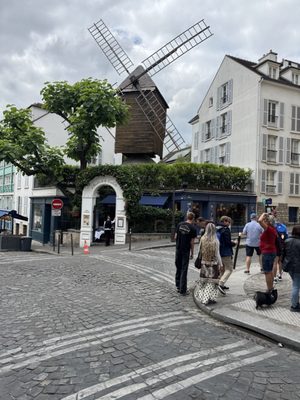 Le Moulin de la Galette by null