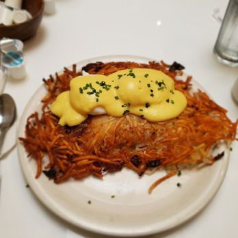 Briarpatch Restaurant - Eggs benedict - American Near Me - Winter Park, Florida