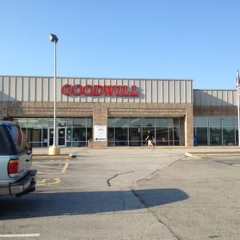 Goodwill - Used, Vintage & Consignment Near Me - Manchester, Missouri