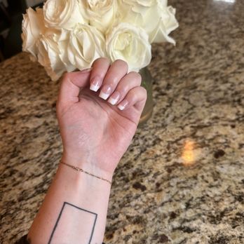 Luxury Nail Bar - Nail Salons Near Me - Clackamas, Oregon