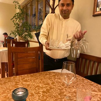 Curry Palace - This is Raj!  Best waiter ever....ask for extra mint chutney. - Indian Near Me - Prague, Puerto Rico