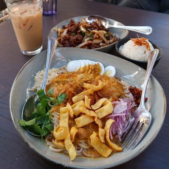Burma Spice - Nan Gyi Thoke, chili beef, coconut rice, burmese milk tea - Burmese Near Me - Redwood City, California