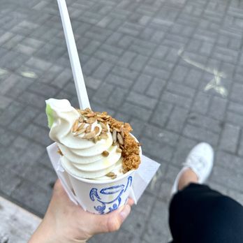 Vilda's - Key lime pie soft serve - Sandwiches Near Me - Toronto, Ontario