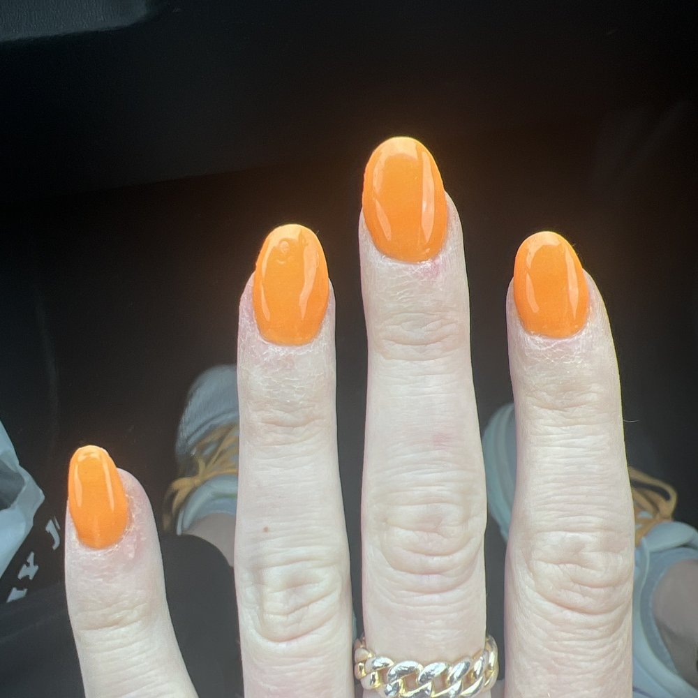 Posh Spa & Lounge - The shape doesn't match at all. The top coat was redone 3 times and is uneven. - Nail Salons Near Me - Waco, Texas Posh Spa & Lounge - The shape doesn't match at all. The top coat was redone 3 times and is uneven. - Nail Salons Near Me - Waco, Texas