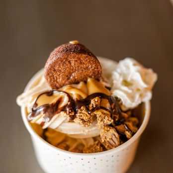 KRAVE FROZEN YOGURT & CANDY SHOPPE - Updated June 2026 - 101