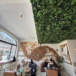 Carpe Diem Cafe - Inside mural