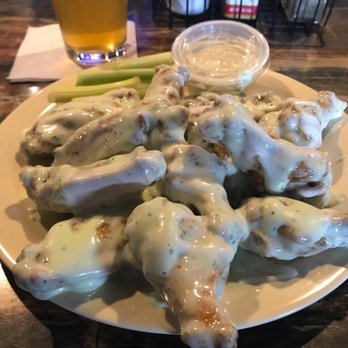 Dew Drop Inn - Yummy wings and beers - Bars Near Me - Derby, Connecticut