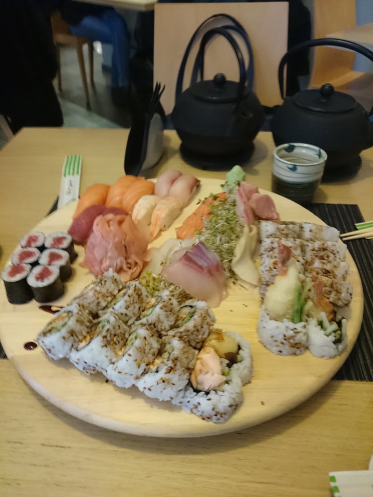 Ato Sushi