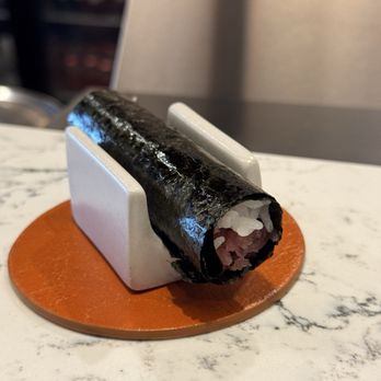 Handroll Bar Rolling - Tuna - Japanese Near Me - New York, New York