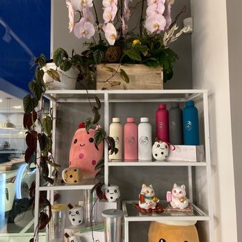 K-Sweets Tea - a shelf with a variety of items - Bubble Tea Near Me - Mississauga, Ontario K-Sweets Tea - a shelf with a variety of items - Bubble Tea Near Me - Mississauga, Ontario