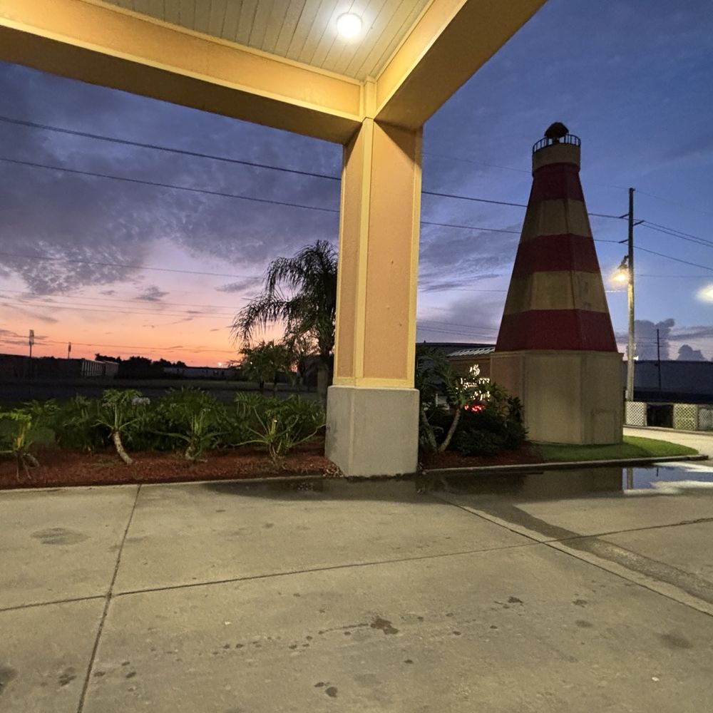 TOP 10 BEST Lodging in Venice, LA - Updated 2026 - Yelp, image size:1000x1000