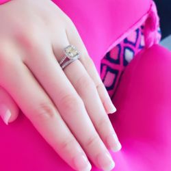Yoyo Nail & Spa - Dipping Nails