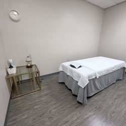 Massage palace