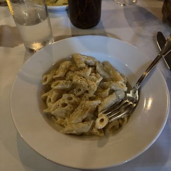 Alla Famiglia - GF Cacio e Pepe - Italian Near Me - Pittsburgh, Pennsylvania
