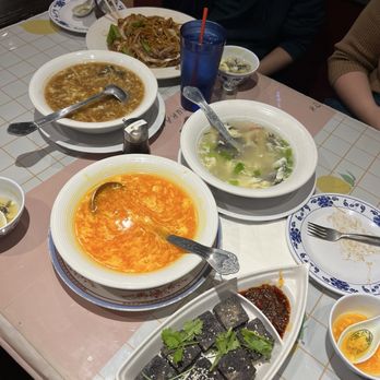 Harmony Kitchen  - Beef Chow Mein Egg Drop Soup sweet Hot and Sour Soup Seaweed Egg Drop Soup Hunan Stinky Tofu - Chinese Near Me - Tempe, Arizona