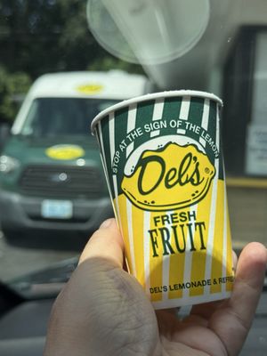 Del's Lemonade by null