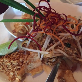 Mint Leaf Cuisine - Pad thai - Asian Fusion Near Me - Saratoga, California Mint Leaf Cuisine - Pad thai - Asian Fusion Near Me - Saratoga, California