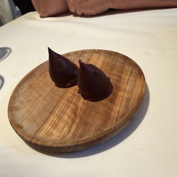 Don Julio - Alfajoritos - Steakhouses Near Me - Buenos Aires, C