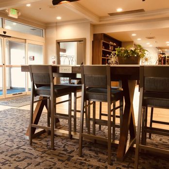 Hampton Inn Pullman - Lobby - Hotels Near Me - Pullman, Washington Hampton Inn Pullman - Lobby - Hotels Near Me - Pullman, Washington