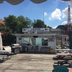 Arrow Yacht Club - Nice place to relax. The Arrow Yacht Club is a hidden jewel of a marina in College Point!