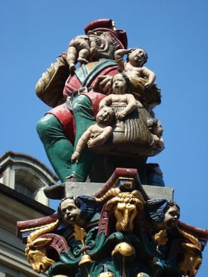 Kindlifresserbrunnen by null