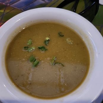 Robins Restaurant - New American Near Me - Cambria, California