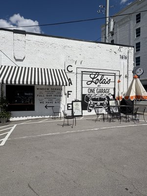 Lola's European Cafe by null