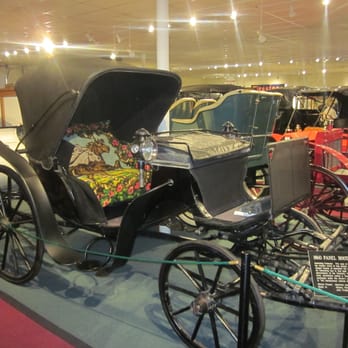 Car and Carriage Caravan Museum - Museums Near Me - Luray, Virginia