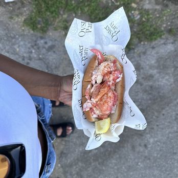 Smorgasburg - Lobster Roll - Street Vendors Near Me - Brooklyn, New York Smorgasburg - Lobster Roll - Street Vendors Near Me - Brooklyn, New York