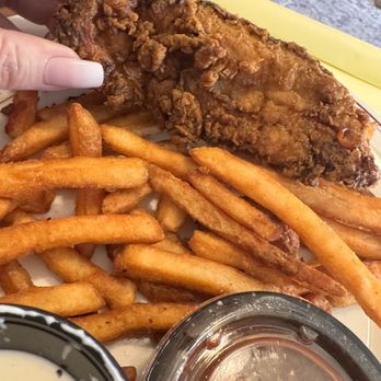 BANNERS Bar and Grill - Delivery Chicken tenders and fries with homemade ranch and barbecue sauce. - American Near Me - Lexington, Kentucky BANNERS Bar and Grill - Delivery Chicken tenders and fries with homemade ranch and barbecue sauce. - American Near Me - Lexington, Kentucky