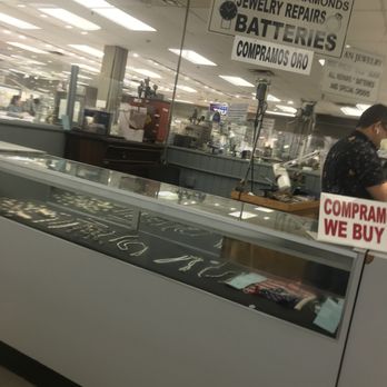 Chantilly Jewels - The man who fixes the watches, Rafael, inside of the shop - Jewelry Near Me - Miami, Florida Chantilly Jewels - The man who fixes the watches, Rafael, inside of the shop - Jewelry Near Me - Miami, Florida