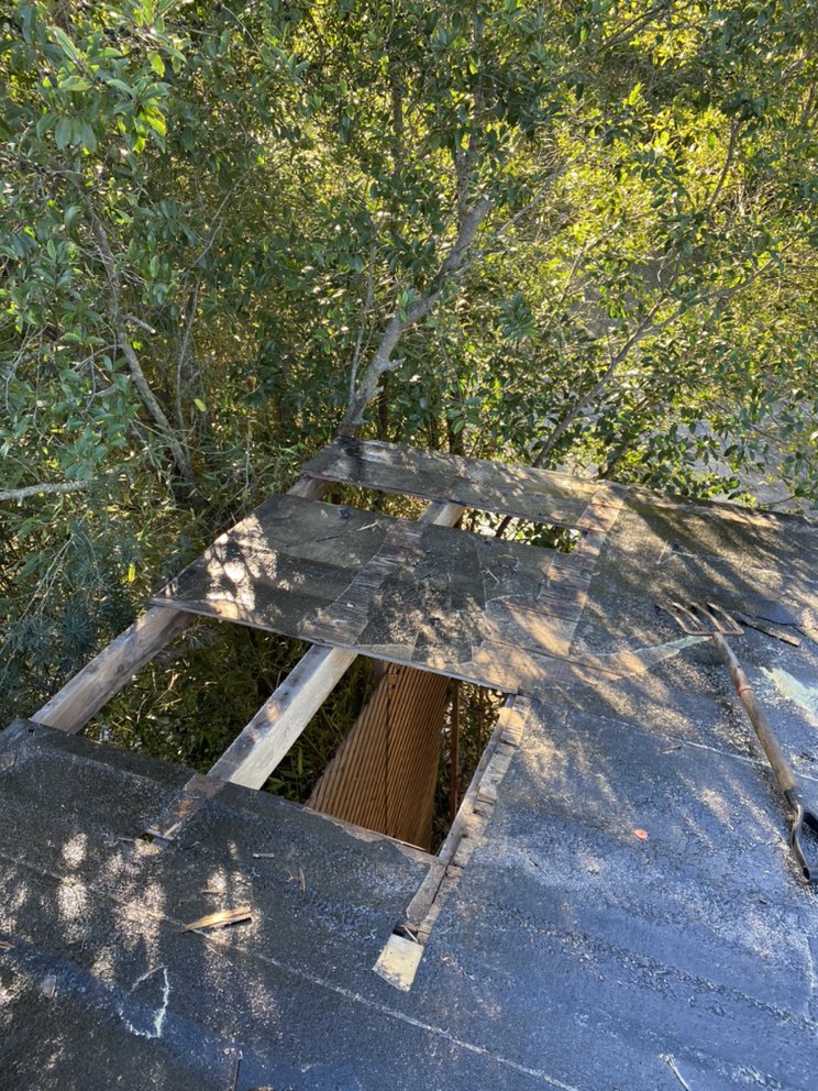 Slide of New Horizons Roofing