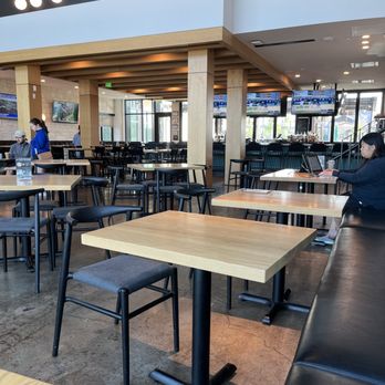 The Goat Pflugerville - TVs, large bar counter, clean space. Warehouse style so guessing it gets loud when busy (it's early am in foto.) - Bars Near Me - Pflugerville, Texas