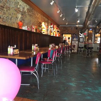 Good Dog - Atmosphere and a balloon - Caterers Near Me Good Dog - Atmosphere and a balloon - Caterers Near Me