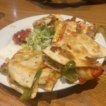 Chili's - Brisket Quesadillas - Bars Near Me - Phoenix, Arizona Chili's - Brisket Quesadillas - Bars Near Me - Phoenix, Arizona