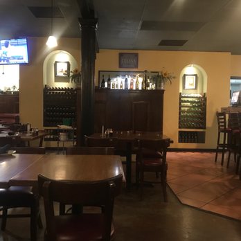D'Amore's Pizza - Beautiful ambiance - Italian Near Me - Camarillo, California D'Amore's Pizza - Beautiful ambiance - Italian Near Me - Camarillo, California