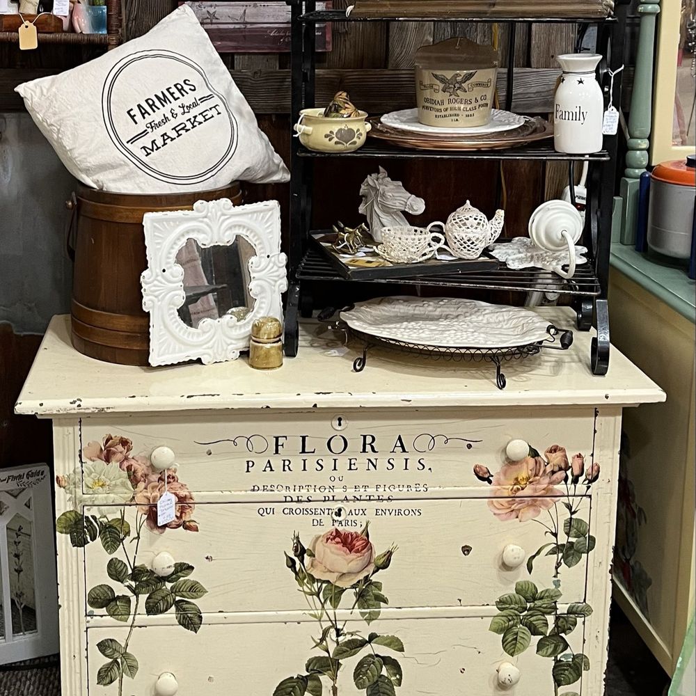 Second Chance Antiques - Country Chic, Farmhouse fits so many decor styles. - Antiques Near Me - Everett, Washington Second Chance Antiques - Country Chic, Farmhouse fits so many decor styles. - Antiques Near Me - Everett, Washington