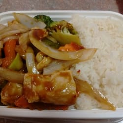 Jin Jin Chinese Restaurant - Sa cha chicken with steamed rice
