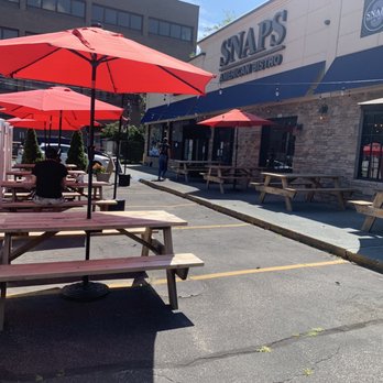 Snaps American Bistro - Outdoor seating - New American Near Me - Wantagh, New York Snaps American Bistro - Outdoor seating - New American Near Me - Wantagh, New York