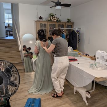 Mouna’s Alterations - Before - Sewing & Alterations Near Me - Canoga Park, California Mouna’s Alterations - Before - Sewing & Alterations Near Me - Canoga Park, California