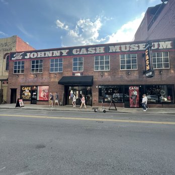 Broadway Historic District - Johnny Cash Museum - Local Flavor Near Me - Nashville, Tennessee Broadway Historic District - Johnny Cash Museum - Local Flavor Near Me - Nashville, Tennessee